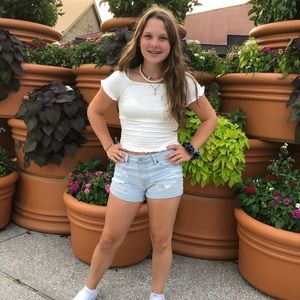 Meet your Posher, Leah